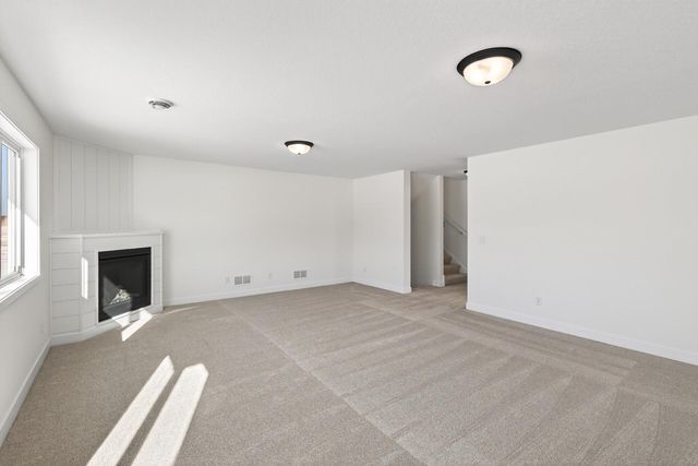 22544 Raven Street NW, Oak Grove, MN 55005