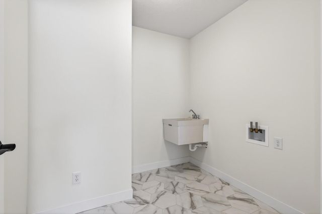 22544 Raven Street NW, Oak Grove, MN 55005