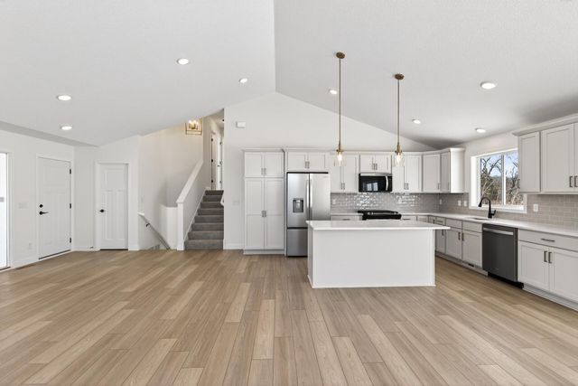 22544 Raven Street NW, Oak Grove, MN 55005