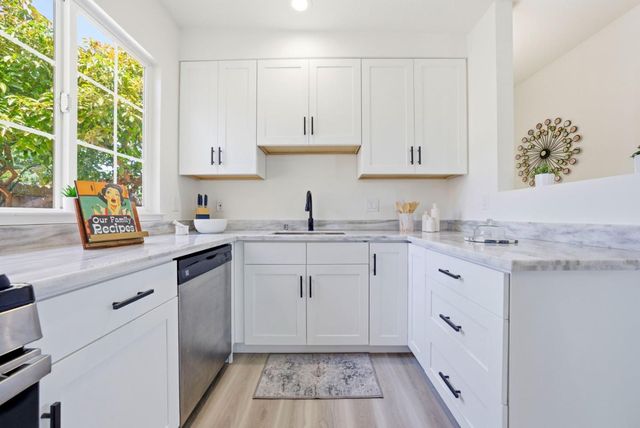 24914 Thomas Avenue, Hayward, CA 94544