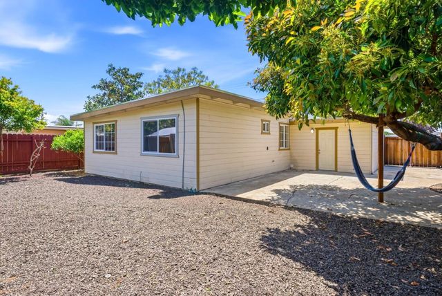 24914 Thomas Avenue, Hayward, CA 94544