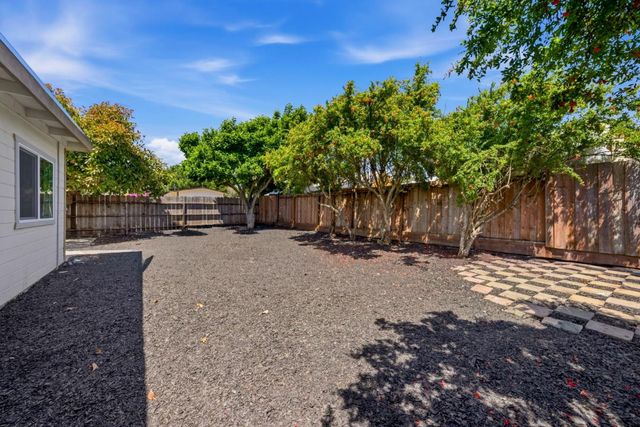 24914 Thomas Avenue, Hayward, CA 94544