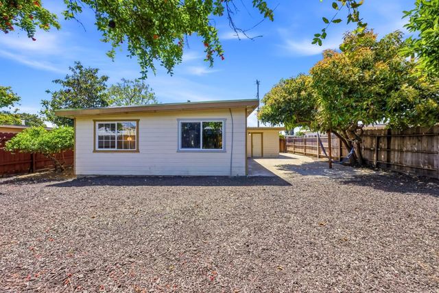 24914 Thomas Avenue, Hayward, CA 94544
