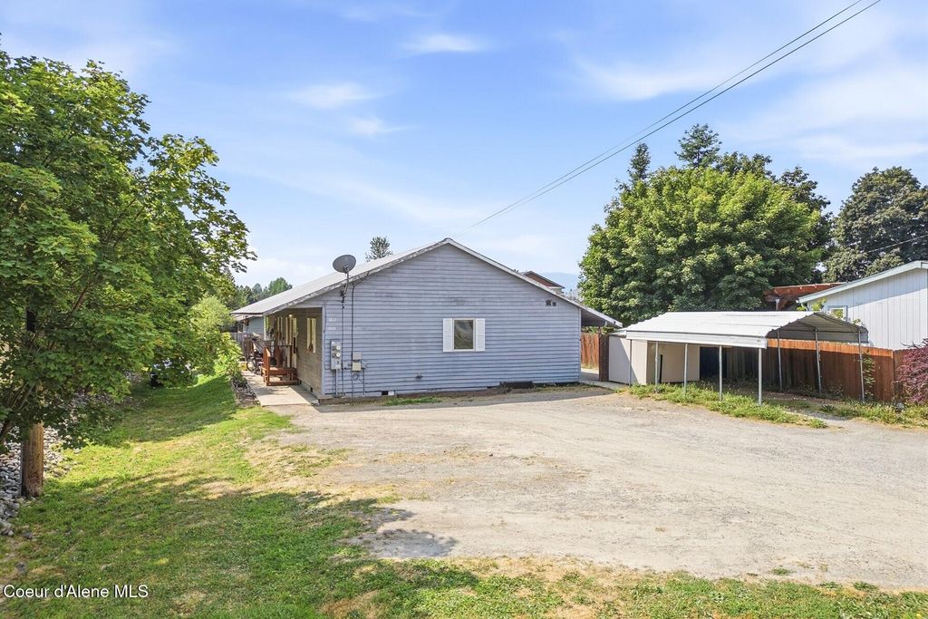 1613 Cedar Street, Sandpoint, ID 83864 photo 2