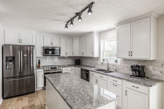 1073 Chesire Way, Gallatin, TN 37066