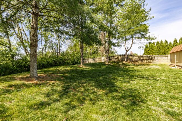 1073 Chesire Way, Gallatin, TN 37066