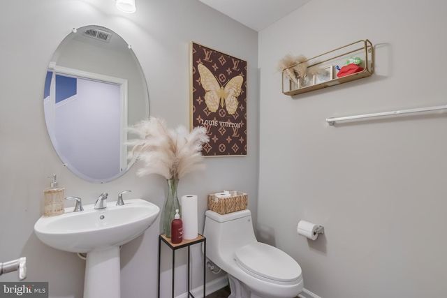 3010 PINEBROOK RD, Landover, MD 20785