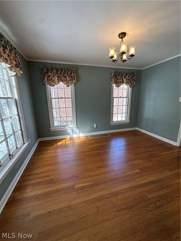 1579 Laclede Road, South Euclid, OH 44121