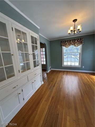 1579 Laclede Road, South Euclid, OH 44121