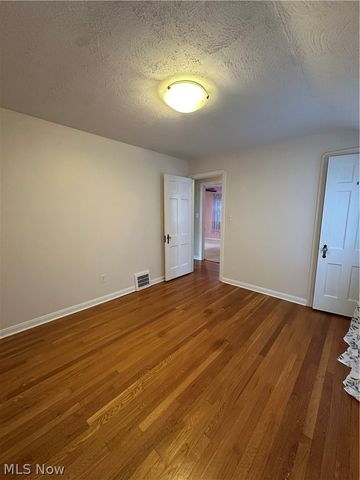 1579 Laclede Road, South Euclid, OH 44121