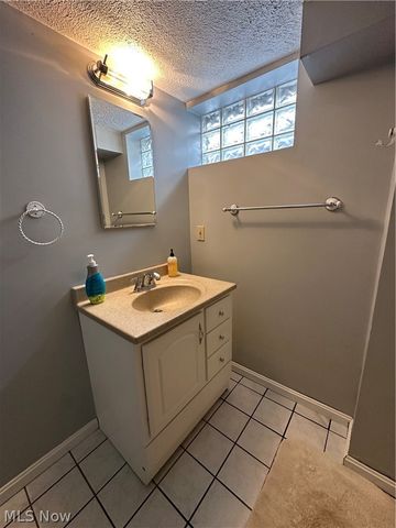 1579 Laclede Road, South Euclid, OH 44121