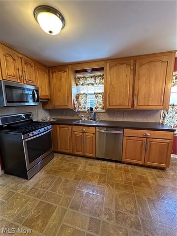 1579 Laclede Road, South Euclid, OH 44121