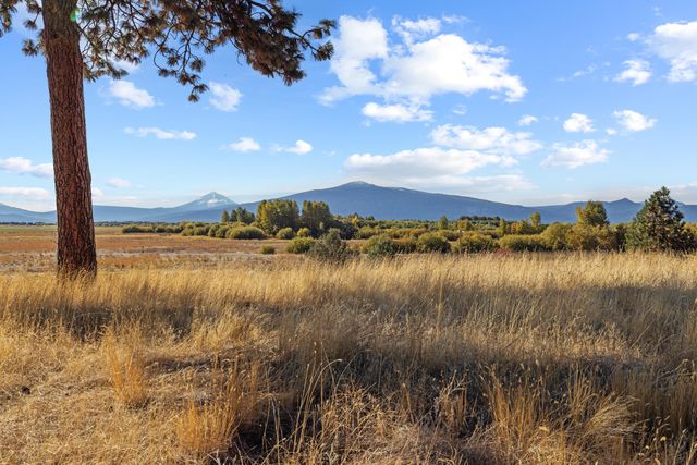 32486 Modoc Point Road, Chiloquin, OR 97624