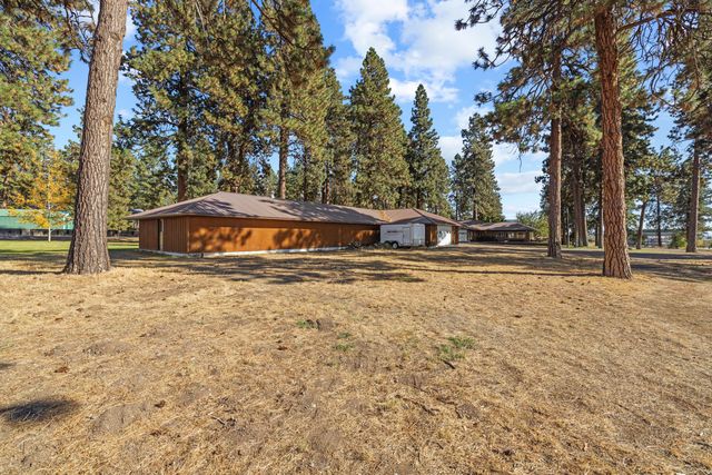 32486 Modoc Point Road, Chiloquin, OR 97624