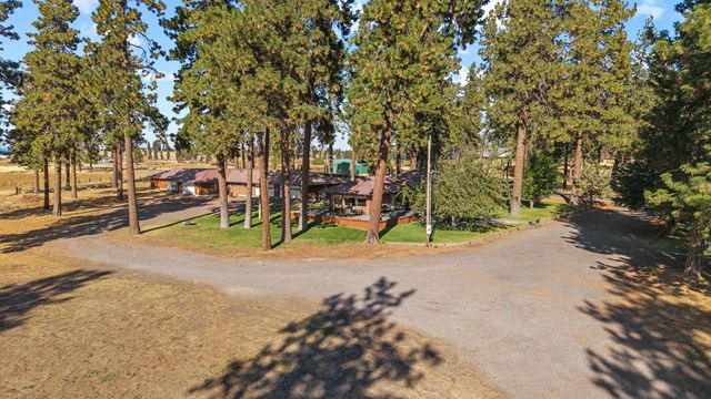 32486 Modoc Point Road, Chiloquin, OR 97624