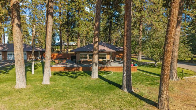 32486 Modoc Point Road, Chiloquin, OR 97624