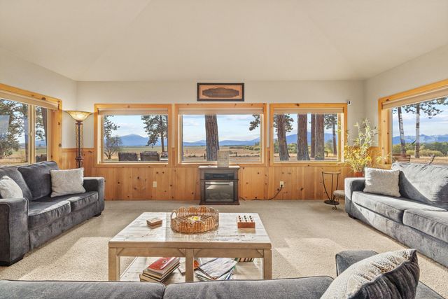 32486 Modoc Point Road, Chiloquin, OR 97624