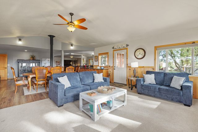 32486 Modoc Point Road, Chiloquin, OR 97624