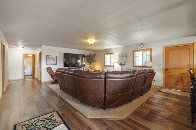 32486 Modoc Point Road, Chiloquin, OR 97624