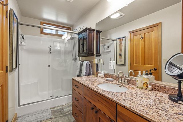 32486 Modoc Point Road, Chiloquin, OR 97624