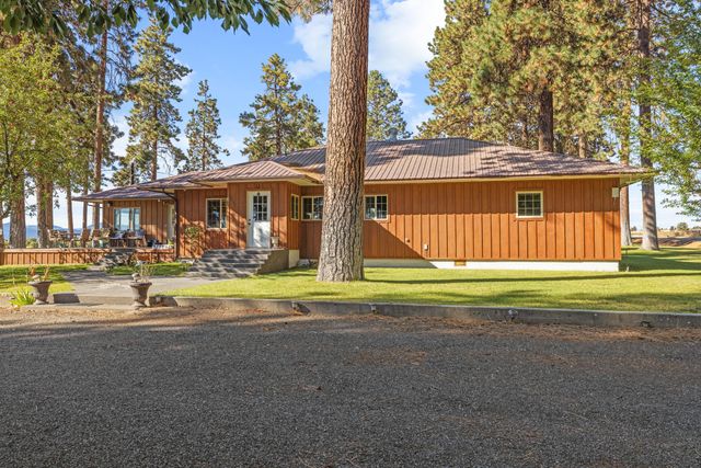 32486 Modoc Point Road, Chiloquin, OR 97624