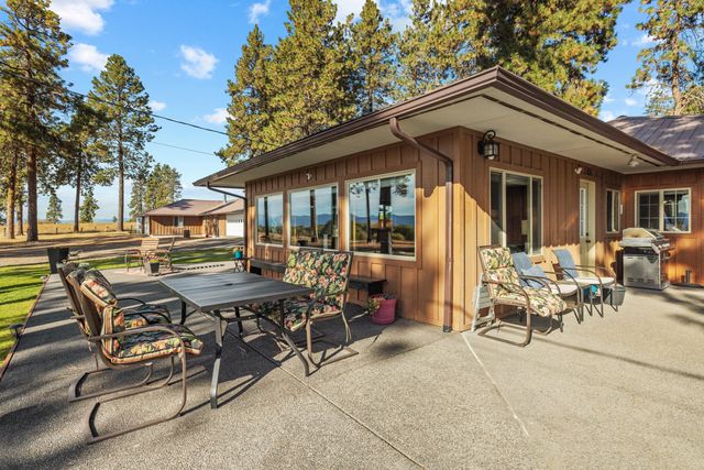 32486 Modoc Point Road, Chiloquin, OR 97624
