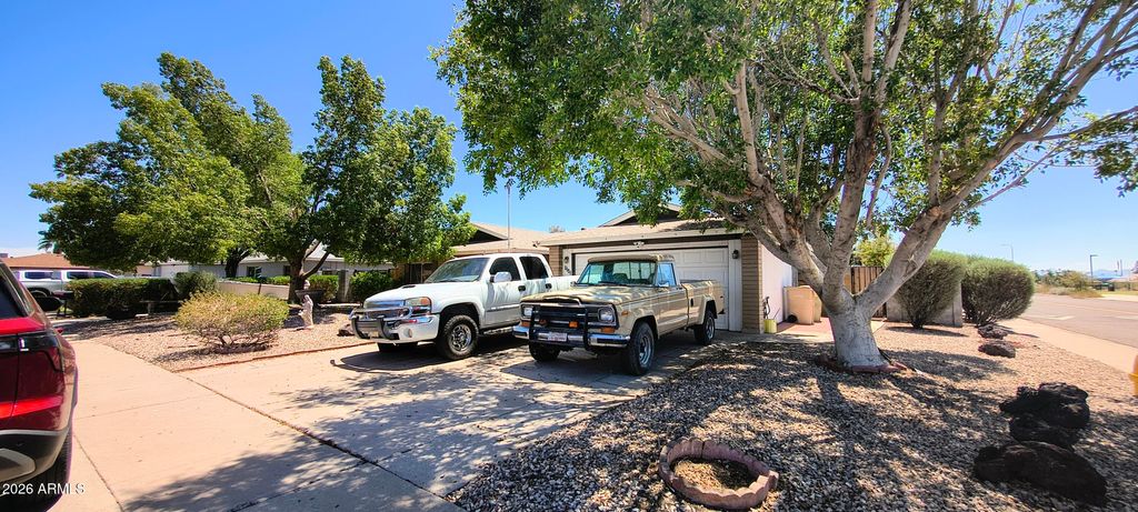 5243 W EL CAMINITO Drive, Glendale, AZ 85302 — photo 2