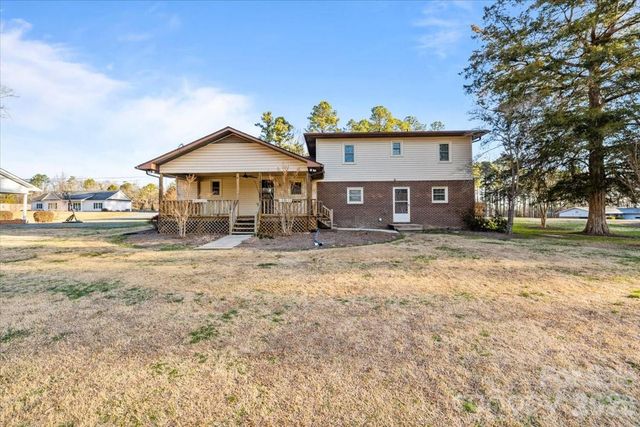 372 Holly Hills Drive, Troy, NC 27371