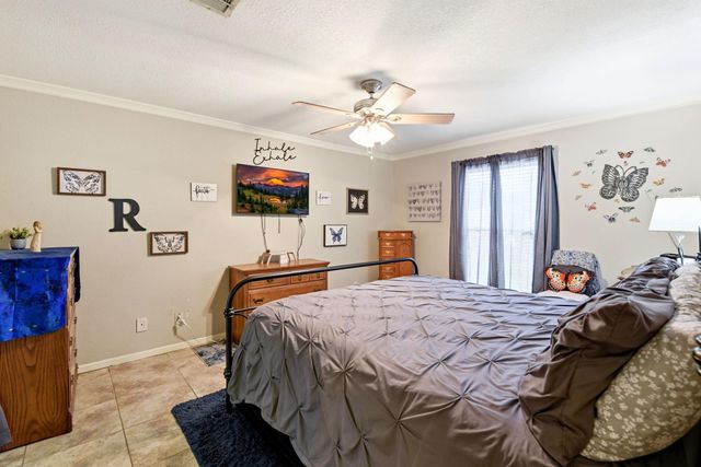 5424 Bramble Lane, Dickinson, TX 77539