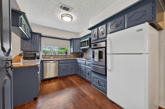 7615 Azalea Street, Houston, TX 77023