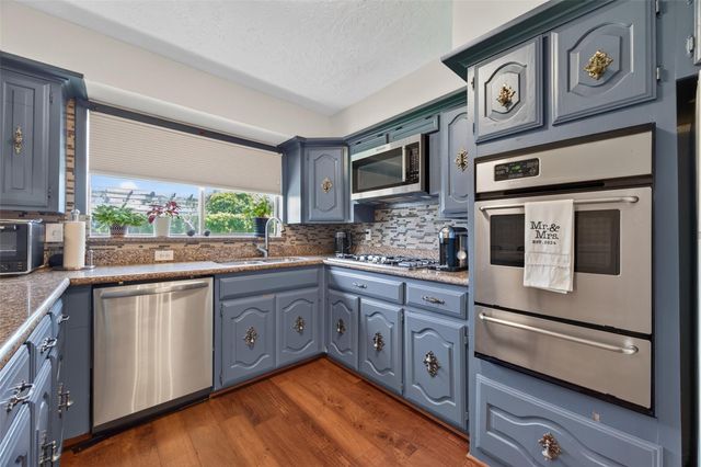 7615 Azalea Street, Houston, TX 77023