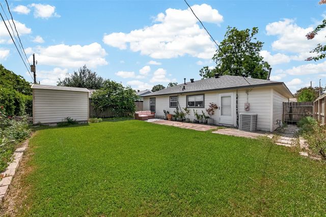 7615 Azalea Street, Houston, TX 77023