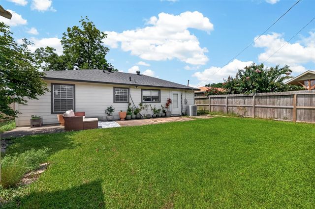 7615 Azalea Street, Houston, TX 77023