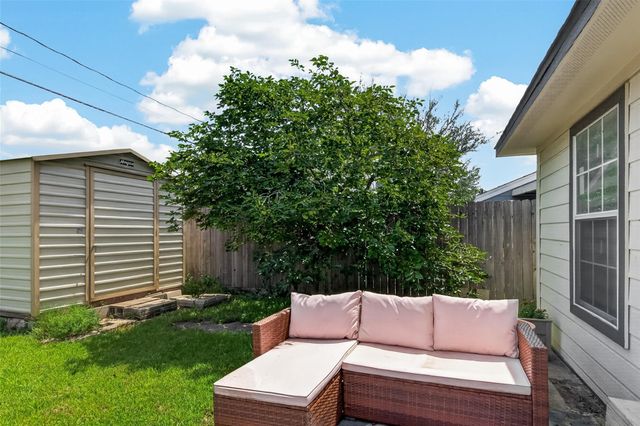 7615 Azalea Street, Houston, TX 77023