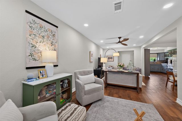 7615 Azalea Street, Houston, TX 77023