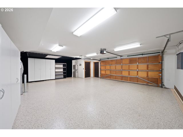 1592 VIEW LAKE Ct, Lake Oswego, OR 97034