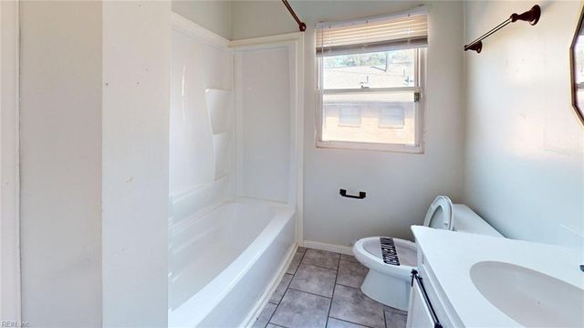 63 Azalea DR, Hampton, VA 23669