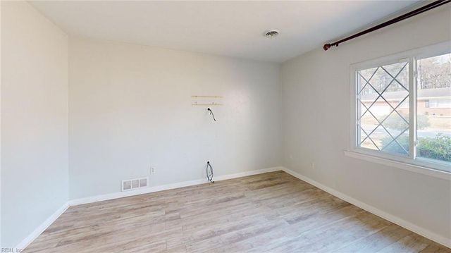 63 Azalea DR, Hampton, VA 23669
