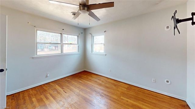 63 Azalea DR, Hampton, VA 23669