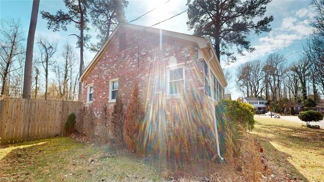63 Azalea DR, Hampton, VA 23669