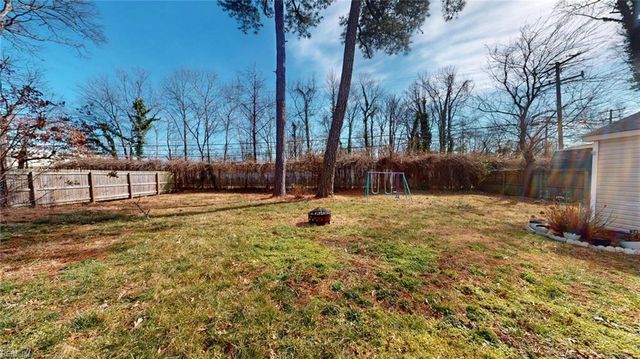63 Azalea DR, Hampton, VA 23669