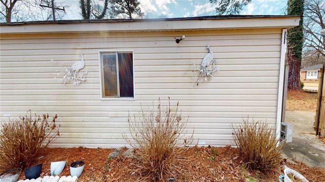 63 Azalea DR, Hampton, VA 23669