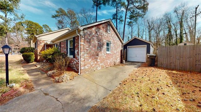 63 Azalea DR, Hampton, VA 23669
