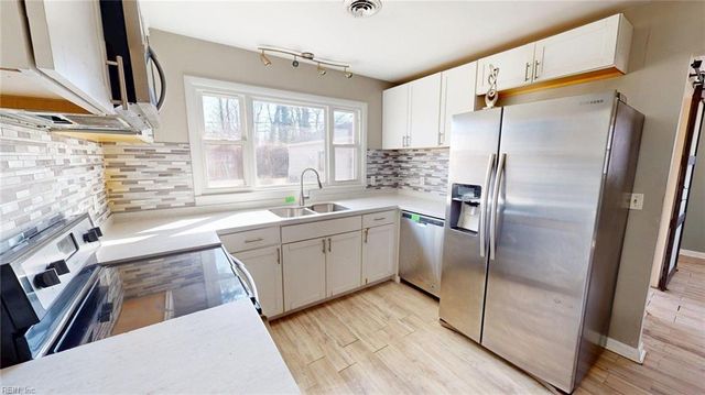 63 Azalea DR, Hampton, VA 23669