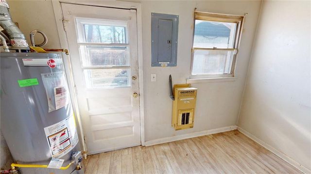 63 Azalea DR, Hampton, VA 23669