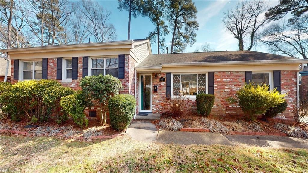 63 Azalea DR, Hampton, VA 23669