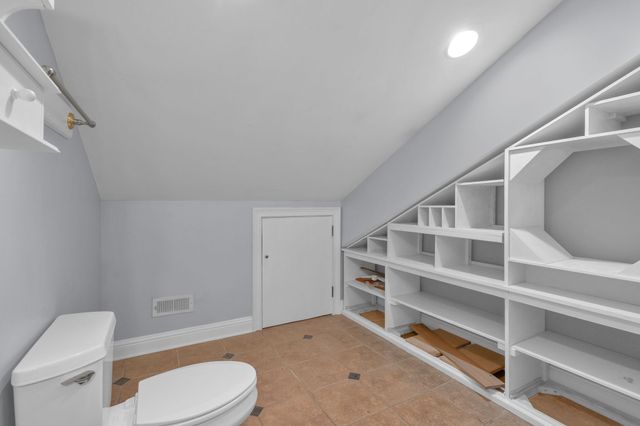 516 Acklen Park Dr, Nashville, TN 37205