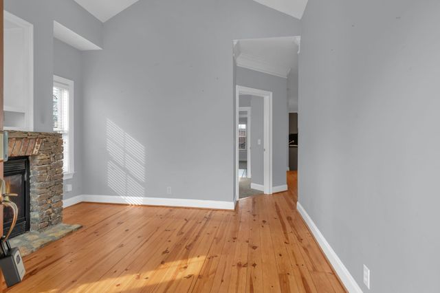 516 Acklen Park Dr, Nashville, TN 37205