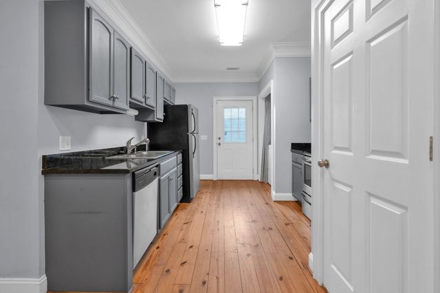 516 Acklen Park Dr, Nashville, TN 37205