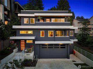6304 Lakeview Drive, Kirkland, WA 98033
